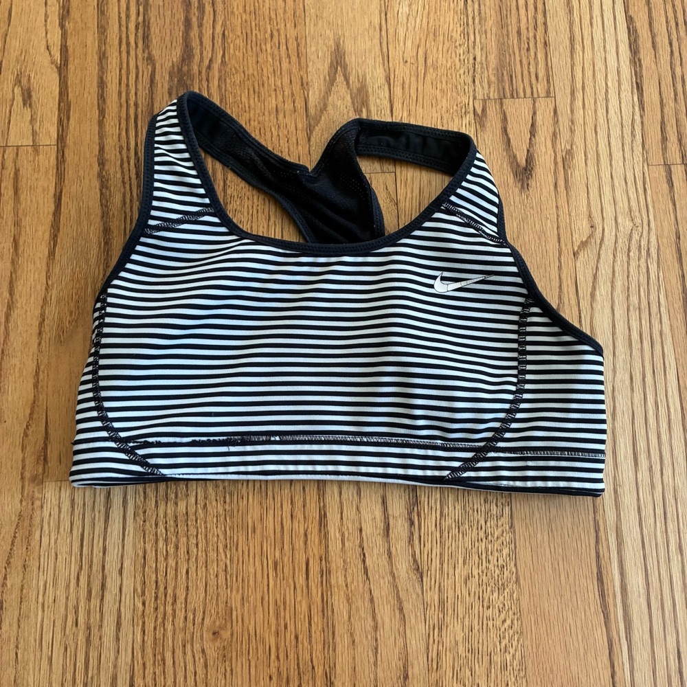 Nike Women's Striped Sports Bra in Black and White - Picture 1 of 4